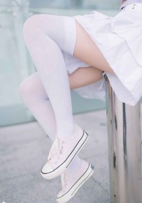 欧美女性妖艳口红妆_DVD免费观看超清