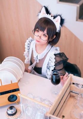 欧美黑白颓废头像_HD电影完整版